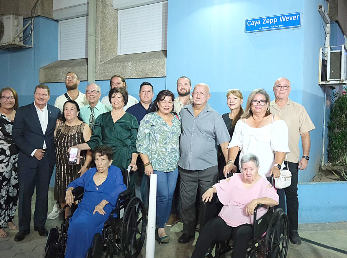 Caya Zepp Wever inaugura na final di caya grandi